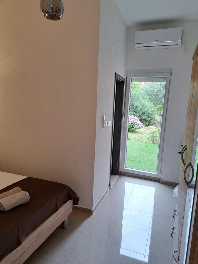 Apartman Polegubic Biograd na Moru Kültér fotó