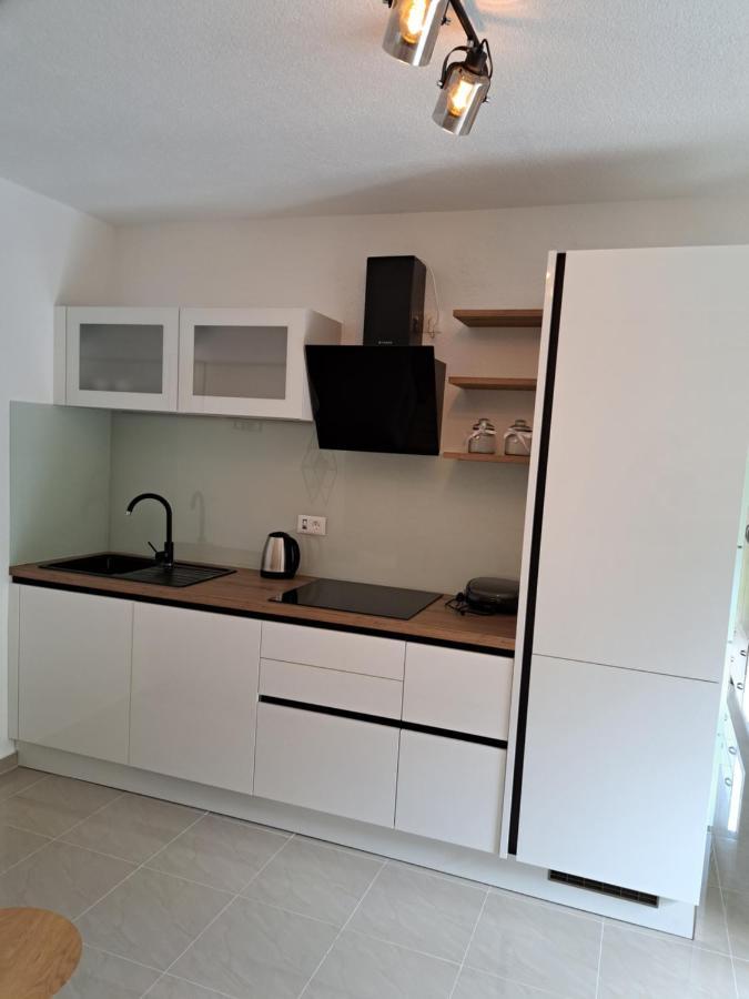 Apartman Polegubic Biograd na Moru Kültér fotó